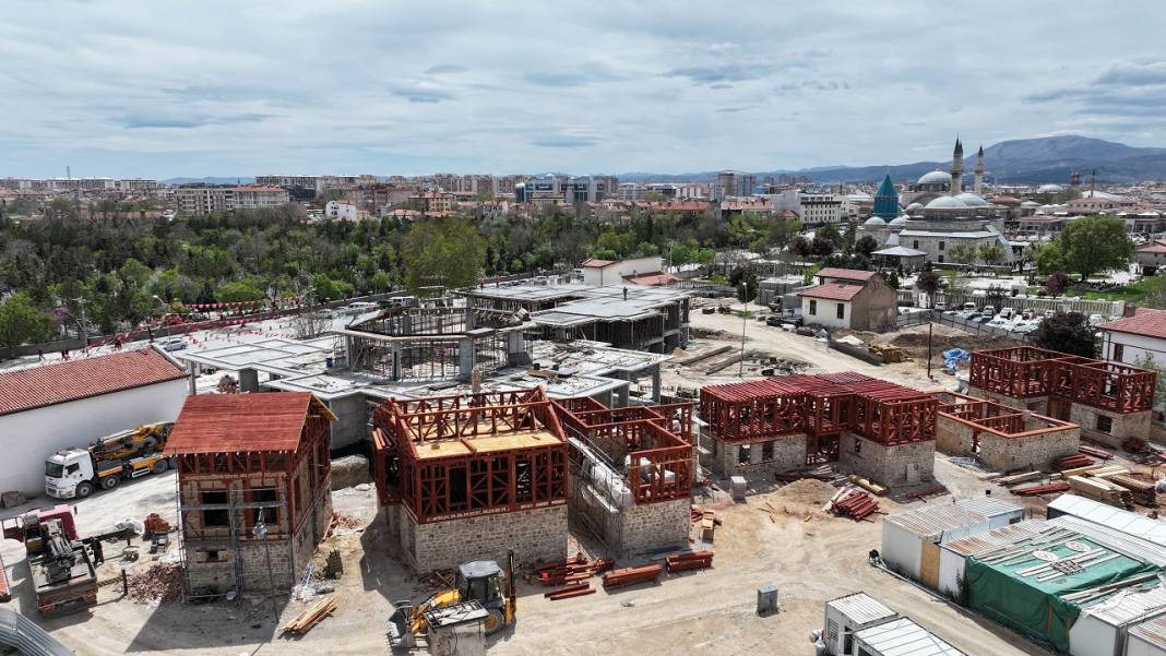Türbe arkasında hummalı çalışma! İşte kare kare Mevlevi Dergahı'nda son durum 2